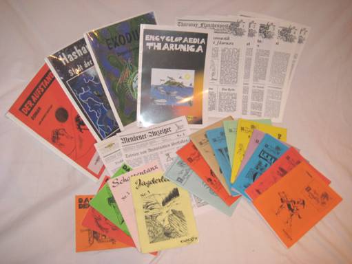 Viele der von COCOT publizierten Fanzines.